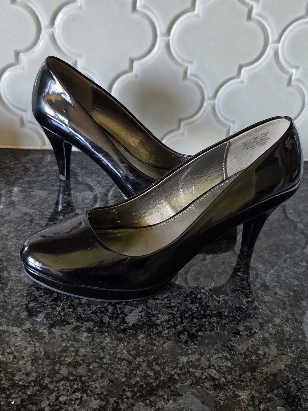 Bandolino Black Patent Heel Pumps 7.5